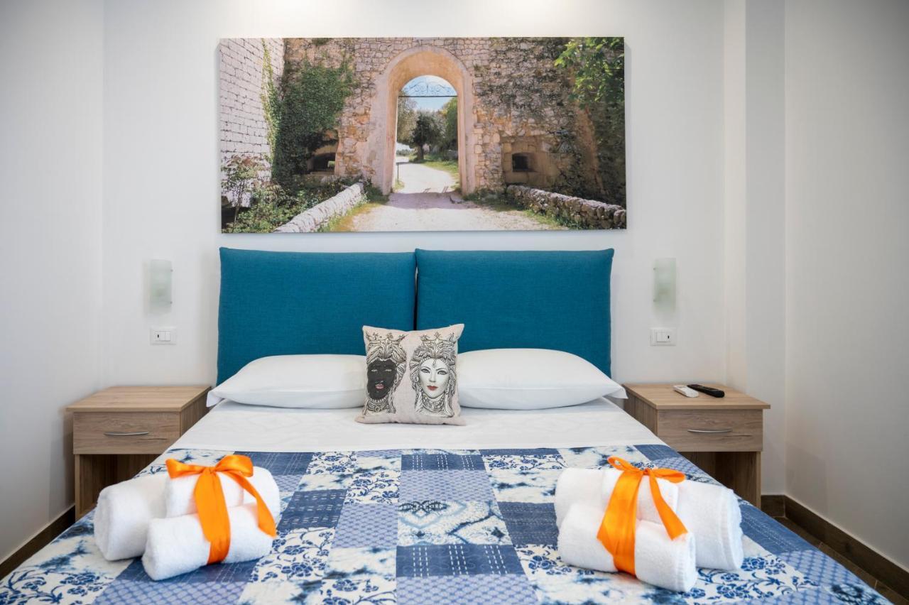 White Apartments & Spa Avola Exterior foto